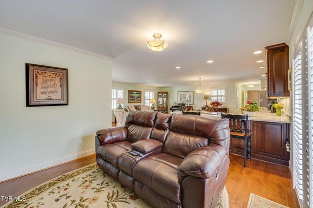 208 Bonita Drive, Johnson City, TN 37604