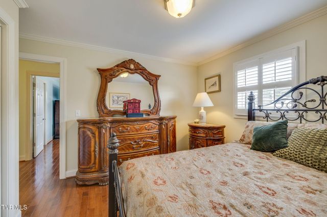 208 Bonita Drive, Johnson City, TN 37604