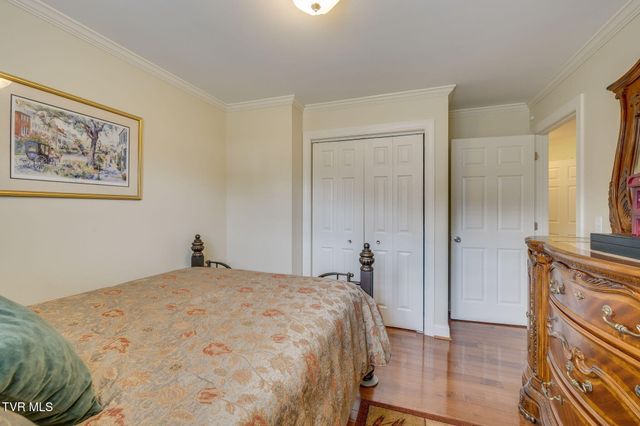 208 Bonita Drive, Johnson City, TN 37604