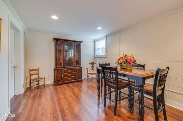 208 Bonita Drive, Johnson City, TN 37604