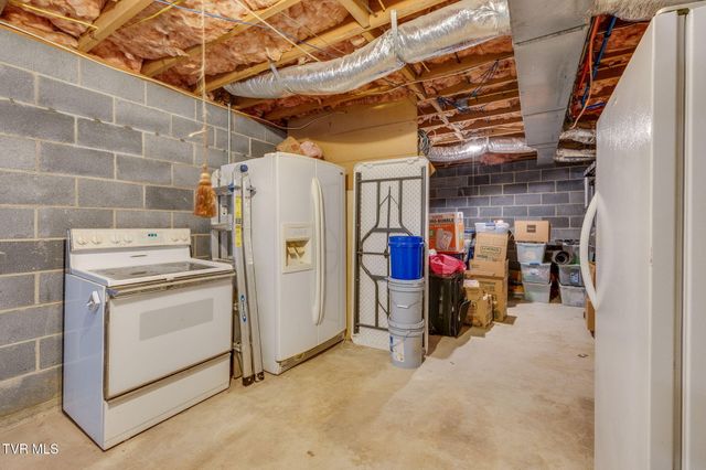 208 Bonita Drive, Johnson City, TN 37604