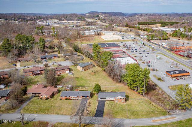 208 Bonita Drive, Johnson City, TN 37604