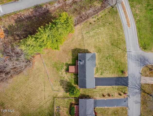 208 Bonita Drive, Johnson City, TN 37604
