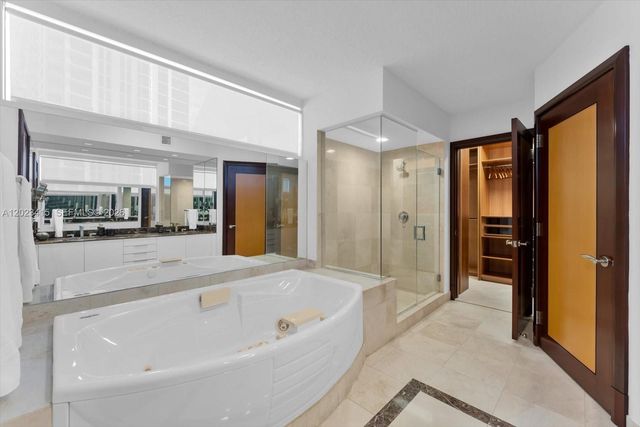 17555 Collins Ave 3204, Sunny Isles Beach, FL 33160