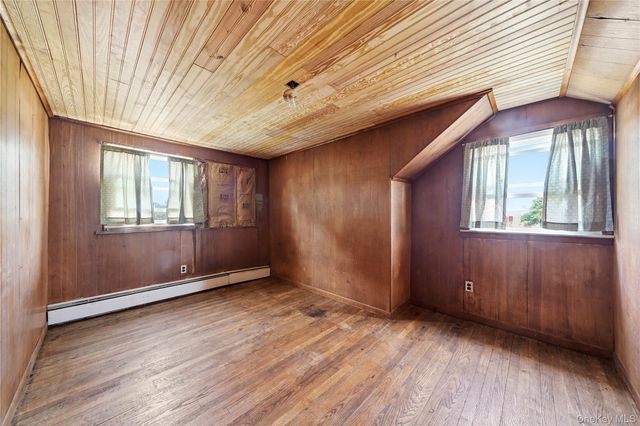 235 N 7th Street, Lindenhurst, NY 11757