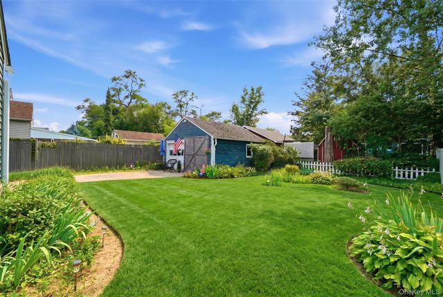 235 N 7th Street, Lindenhurst, NY 11757