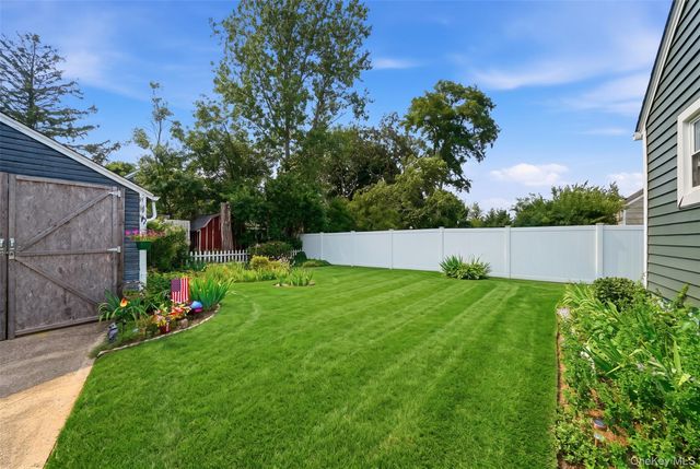 235 N 7th Street, Lindenhurst, NY 11757