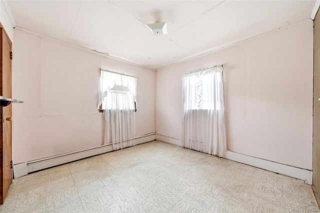 235 N 7th Street, Lindenhurst, NY 11757