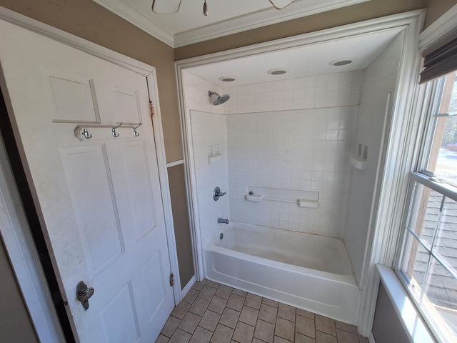 921 N Montgomery St, Gilmer, TX 75644