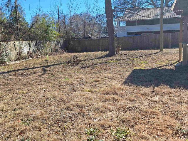 921 N Montgomery St, Gilmer, TX 75644