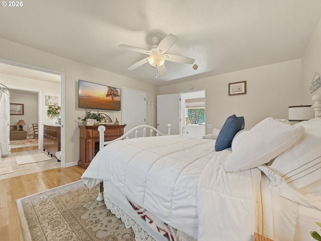 1099 PARKVIEW Dr, Brookings, OR 97415