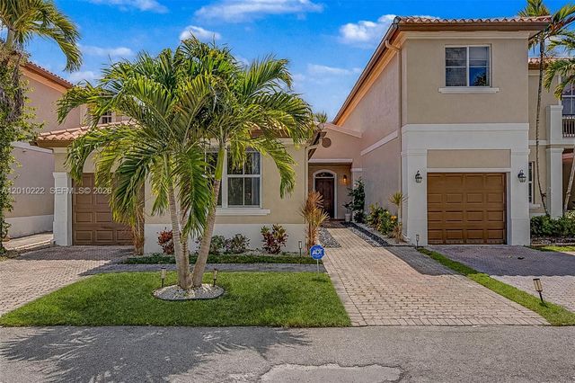 14231 NW 83rd Ave, Miami Lakes, FL 33016