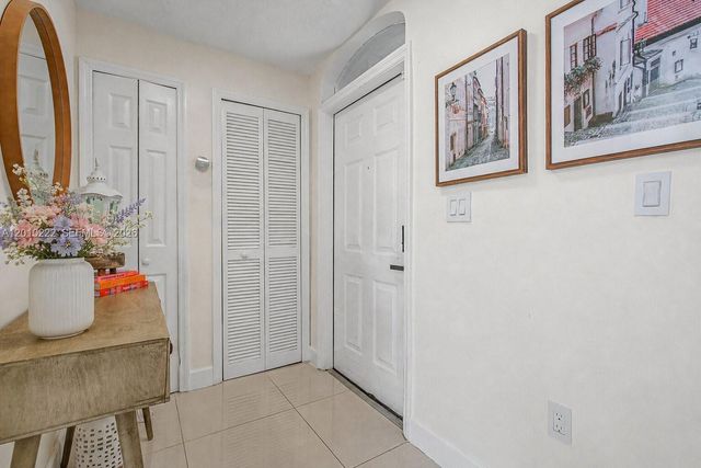 14231 NW 83rd Ave, Miami Lakes, FL 33016