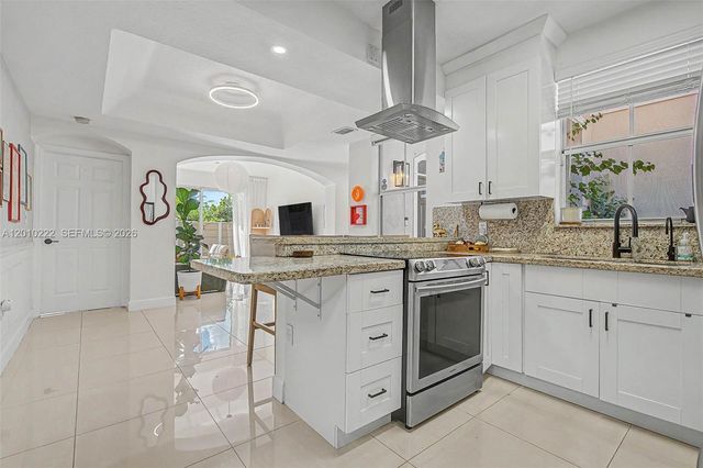 14231 NW 83rd Ave, Miami Lakes, FL 33016