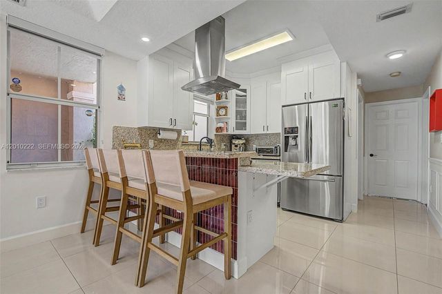 14231 NW 83rd Ave, Miami Lakes, FL 33016