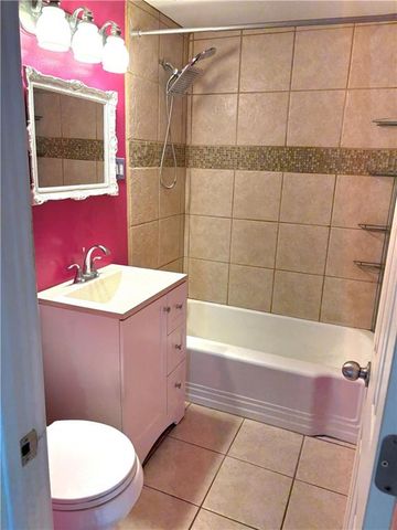 480 Fieldcrest Drive, Pittsburg, KS 66762