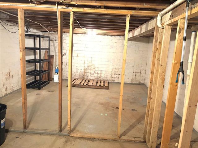 480 Fieldcrest Drive, Pittsburg, KS 66762