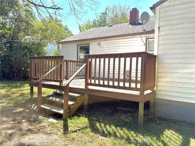 480 Fieldcrest Drive, Pittsburg, KS 66762