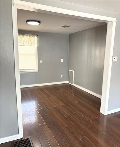 480 Fieldcrest Drive, Pittsburg, KS 66762