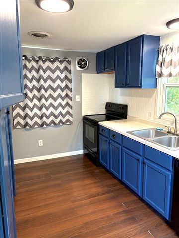 480 Fieldcrest Drive, Pittsburg, KS 66762