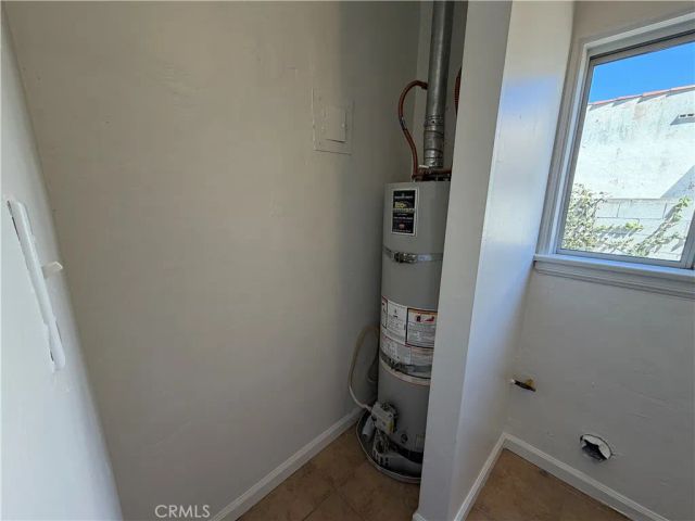 9471 La Salle Avenue, Los Angeles, CA 90047