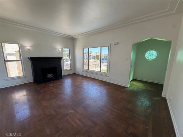 9471 La Salle Avenue, Los Angeles, CA 90047