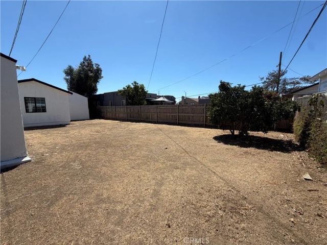 9471 La Salle Avenue, Los Angeles, CA 90047