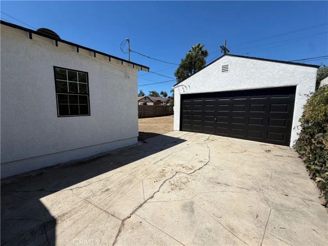 9471 La Salle Avenue, Los Angeles, CA 90047