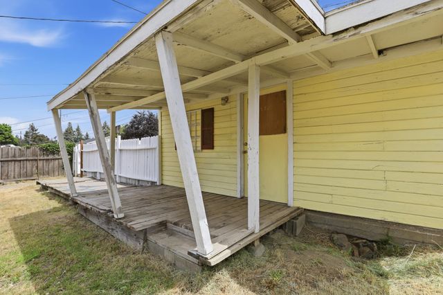 4314 N ASH St, Spokane, WA 99205