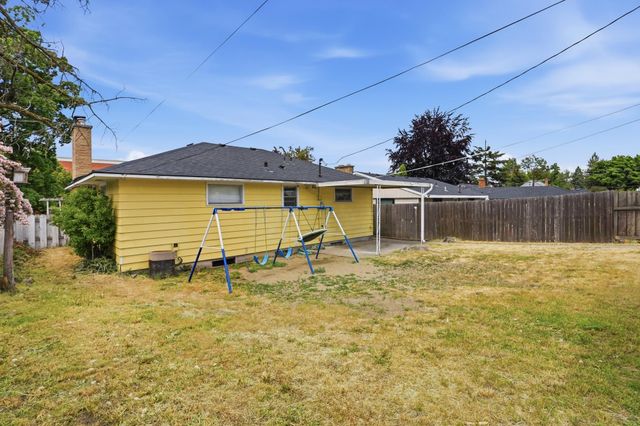 4314 N ASH St, Spokane, WA 99205