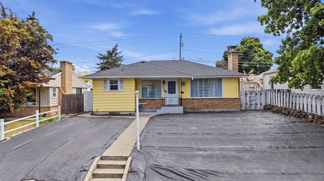 4314 N ASH St, Spokane, WA 99205