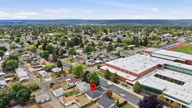 4314 N ASH St, Spokane, WA 99205