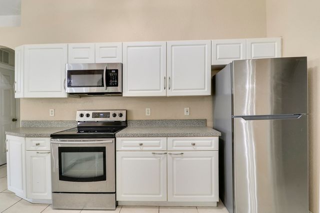 436 SW Bradshaw Circle, Port St. Lucie, Port St Lucie, FL 34953