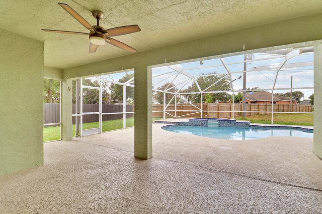 436 SW Bradshaw Circle, Port St. Lucie, Port St Lucie, FL 34953