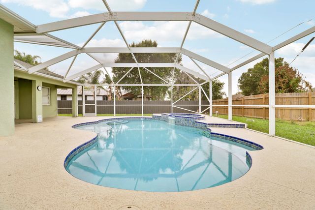 436 SW Bradshaw Circle, Port St. Lucie, Port St Lucie, FL 34953