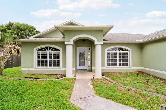 436 SW Bradshaw Circle, Port St. Lucie, Port St Lucie, FL 34953