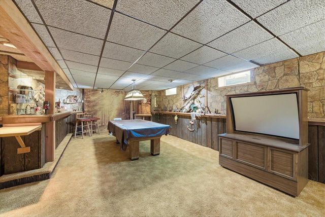 W166N10436 Surrey DRIVE, Germantown, WI 53022