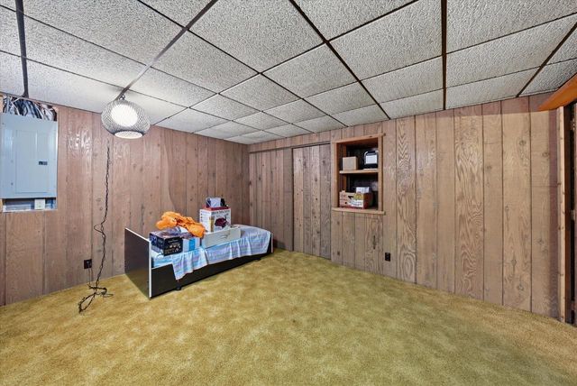 W166N10436 Surrey DRIVE, Germantown, WI 53022