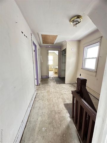 1241 Poplar Street, Flint, MI 48503