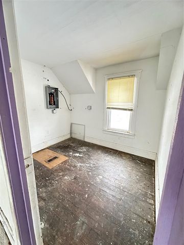 1241 Poplar Street, Flint, MI 48503