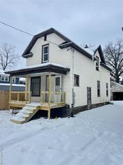 1241 Poplar Street, Flint, MI 48503