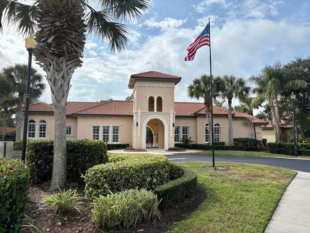 808 SW Classico Court, Port St. Lucie, Port St Lucie, FL 34986