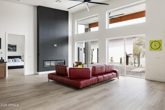 13036 N 23RD Place, Phoenix, AZ 85022