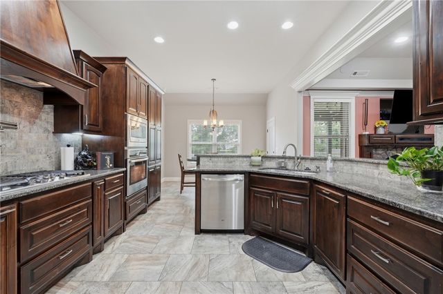 3705 SW Banbury Drive, Bentonville, AR 72713