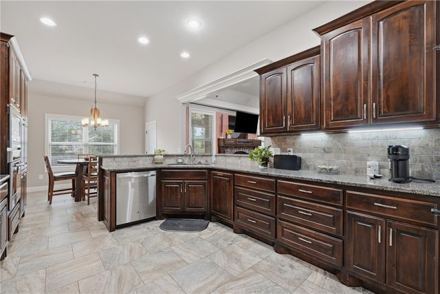 3705 SW Banbury Drive, Bentonville, AR 72713