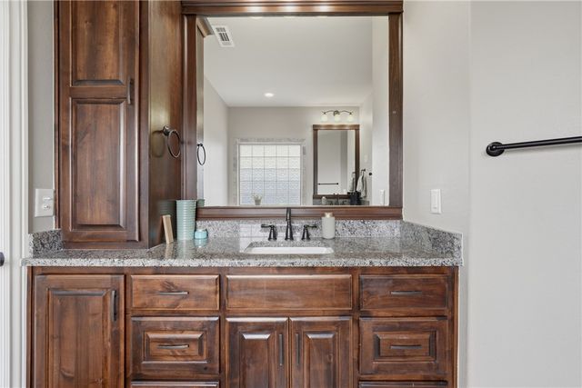 3705 SW Banbury Drive, Bentonville, AR 72713