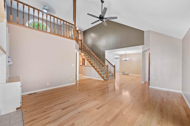 12512 E Birchwood Dr, Wichita, KS 67206