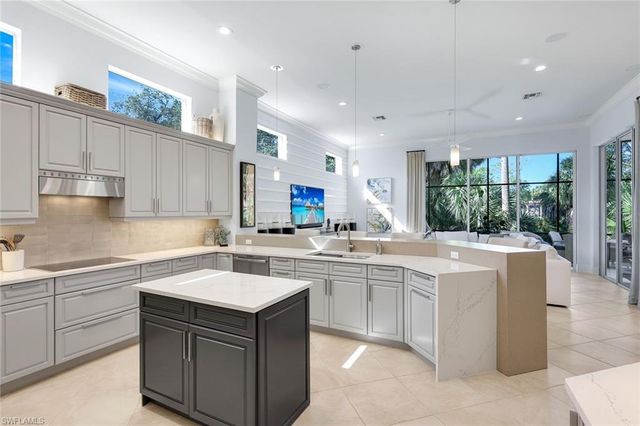 28585 Via D Arezzo DR, Bonita Springs, FL 34135