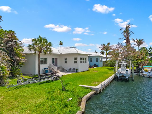 2534 SW Conch Cove Lane, Palm City, FL 34990