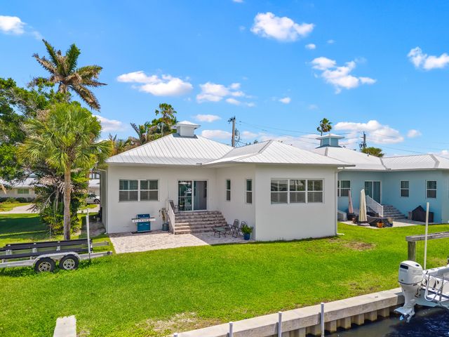 2534 SW Conch Cove Lane, Palm City, FL 34990